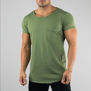 Alphalete Pocket Scoop Neck Olive Men’s Medium